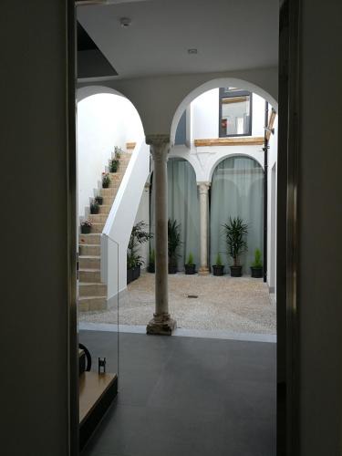 Santiago Apartment | Patio de la Escalera - Agustín Moreno 46