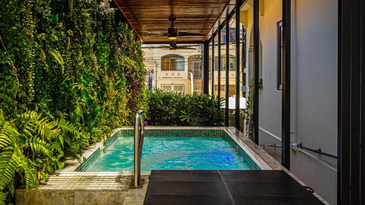Santurce Hotel | Patio Elba Legacy 2 Bedroom Suite