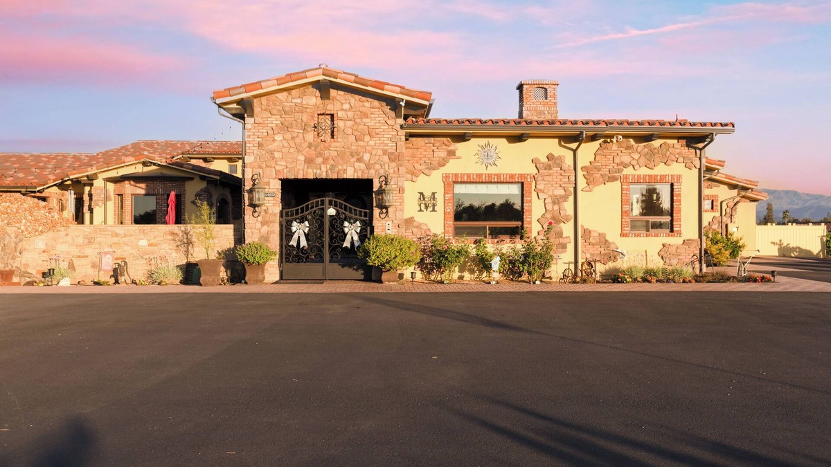 Temecula House | Patio, Fireplace & Soaking Tub | The Casita on 12-Acre Temecula Vineyard Estate
