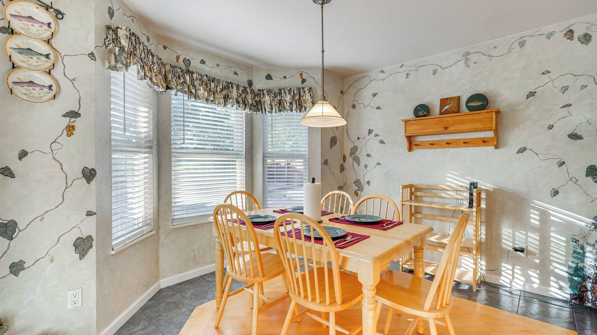 Pueblo West House | Patio & Grill: Family Home in Pueblo West