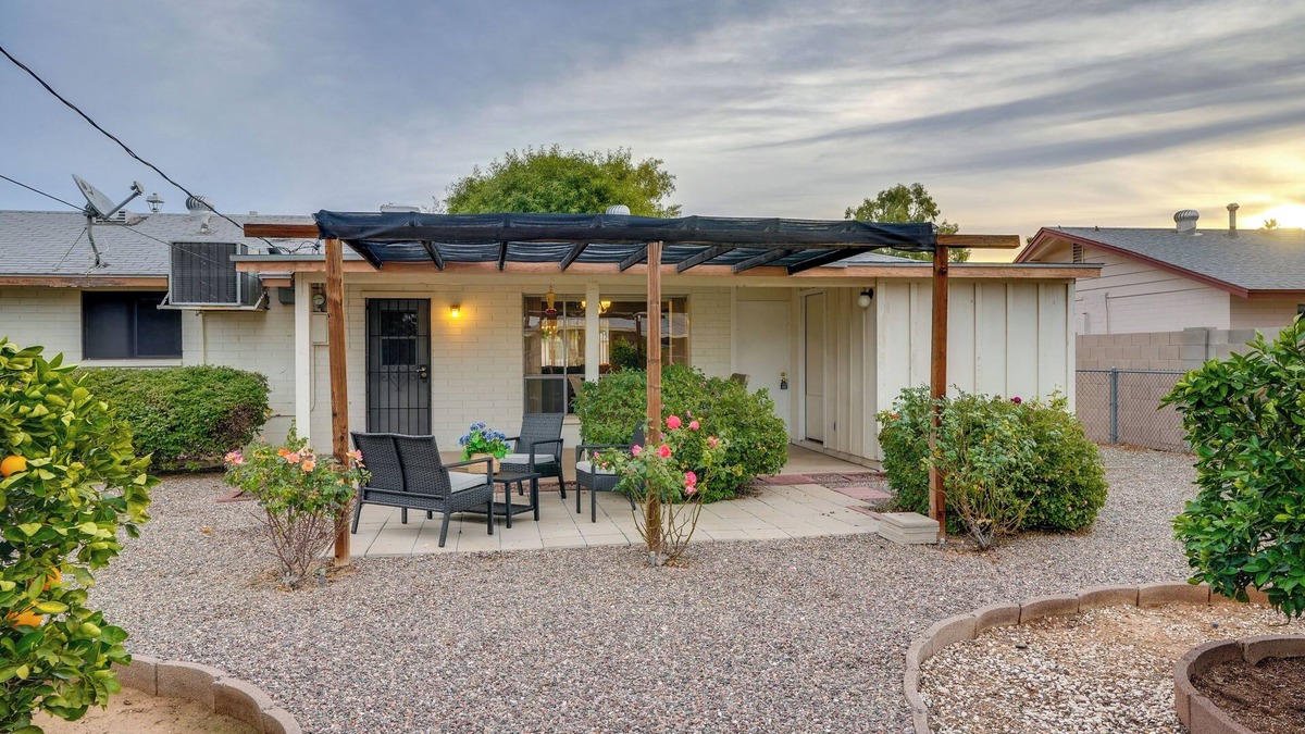 Sun City House | Patio & Yard: Sun City Home Near Casinos