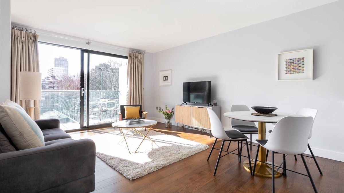 Bunhill Apartment | Paton Street by onefinestay