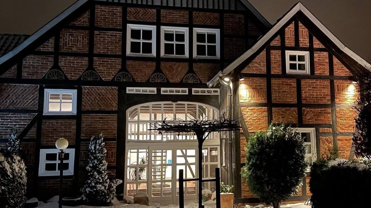 Bad Nenndorf Other | Pauerhof vacation apartments. Modern apartment in historic property with balcony