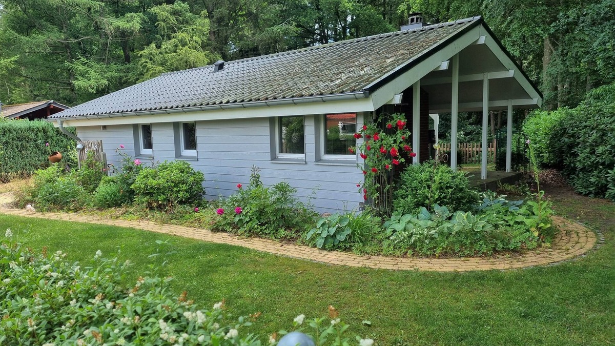 Silberstedt House | Paulsen: Holiday home with fenced garden and fireplace - Ferienhaus Paulsen