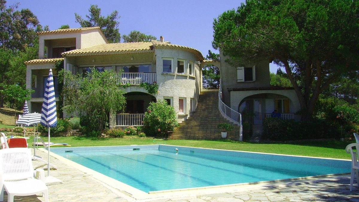 Porticcio Cabin | PAVILION - 6 PEOPLE - 110m² with terrace and view of the Gulf of Ajaccio