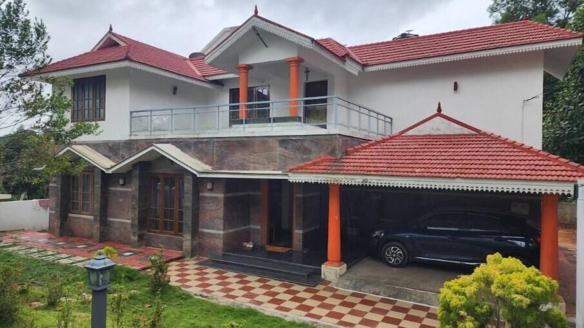 Thiruvananthapuram House | Pavithram 2426