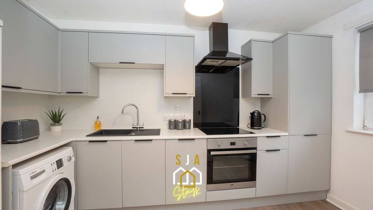 Central Aberdeen Apartment | Pavlova House - 2 Bed Apartment in Aberdeen