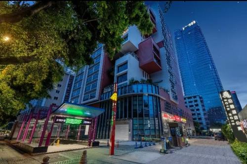 Haizhu Apartment | Pazhou Poya International Hotel Canton Fair Complex Modiesha Metro Exit B Branch - Free Shuttle Bus to Canton Fair Complex During Canton Fair Period