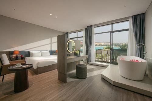 Gia Lam Hotel | PCA Hotel 2 - Vinhomes Ocean Park