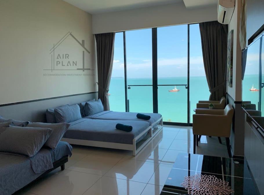Kampung Bahasa Kapor Apartment | PD D'Wharf Premium Suite - Full Seaview (Up to 6 Pax)