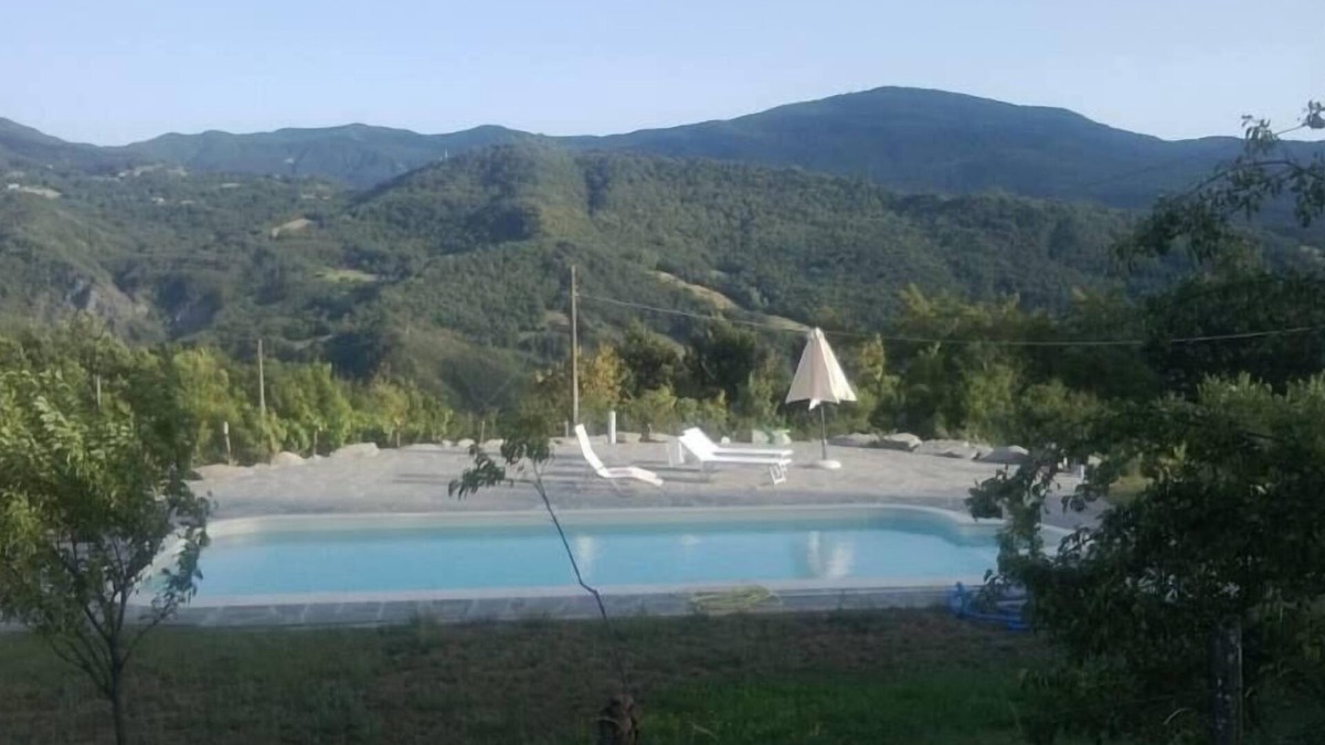 Valmozzola House | Peace and relaxation with private pool Borgo val di Taro