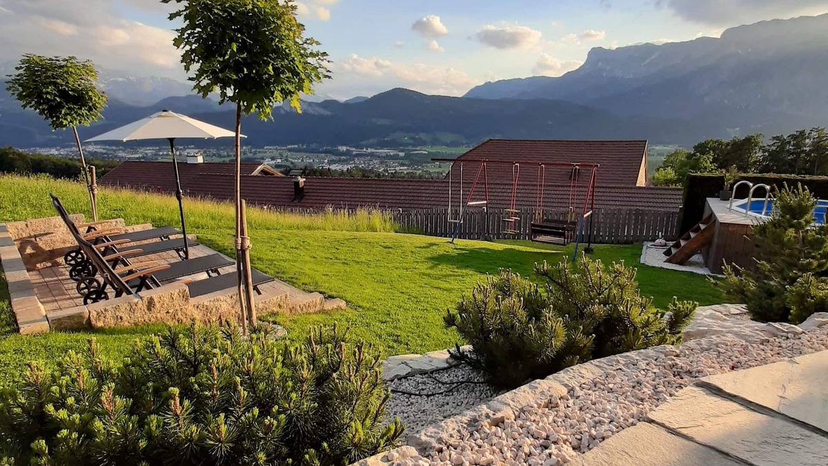 Puch bei Hallein Apartment | Peace and relaxation, family vacation, large garden