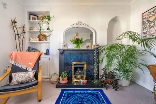 Edinburgh House | Peace in the City