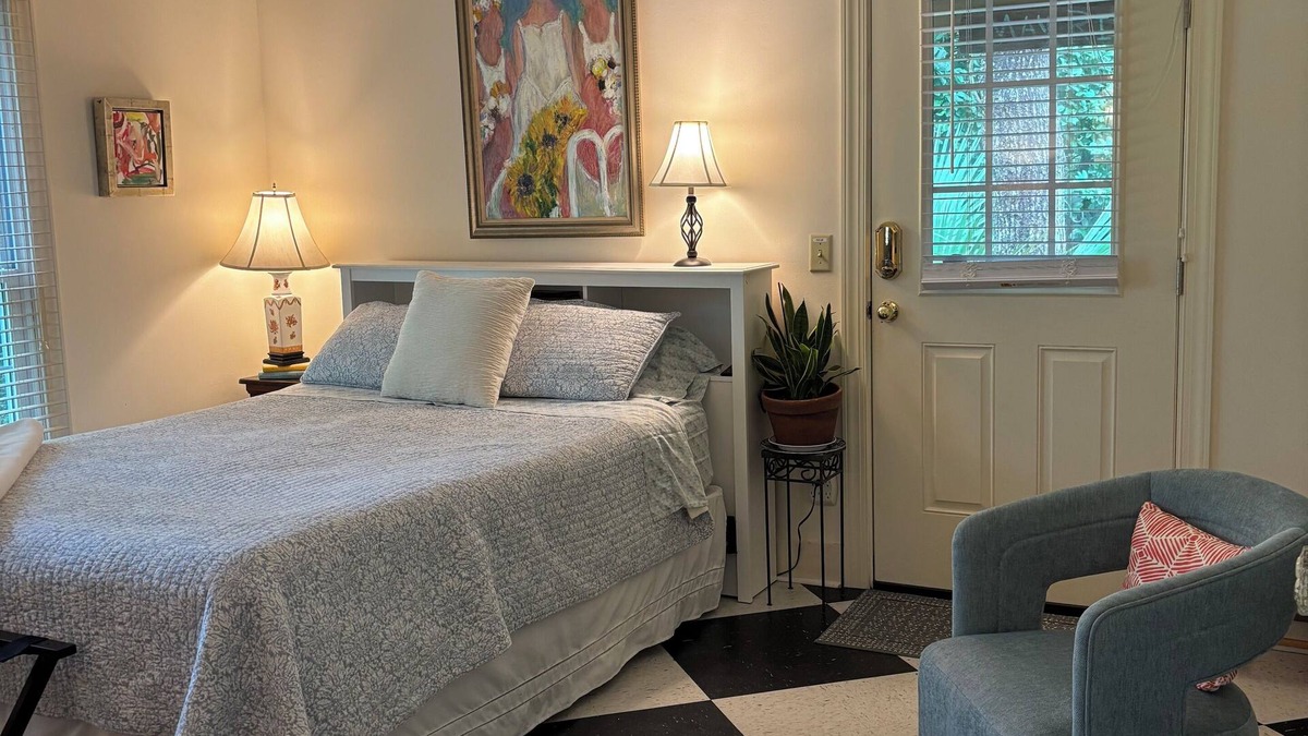 Olde Town Bed & Breakfast | Peace Like A River is a charming one room efficiency, private entrance.