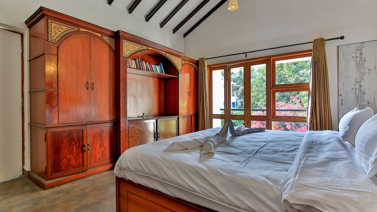 Calangute Villa | Peace & Luxury 3 Bhk Villa with Pool near Candolim Beach