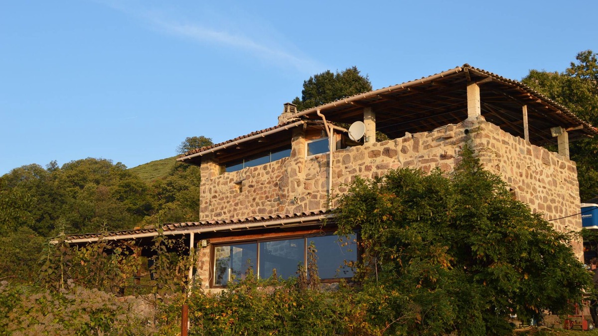 Saint-Pierreville House | Peace, nature, vision