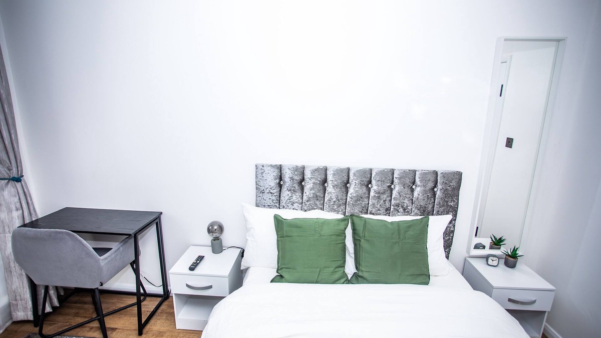 Thamesmead House | PEACE OF MIND