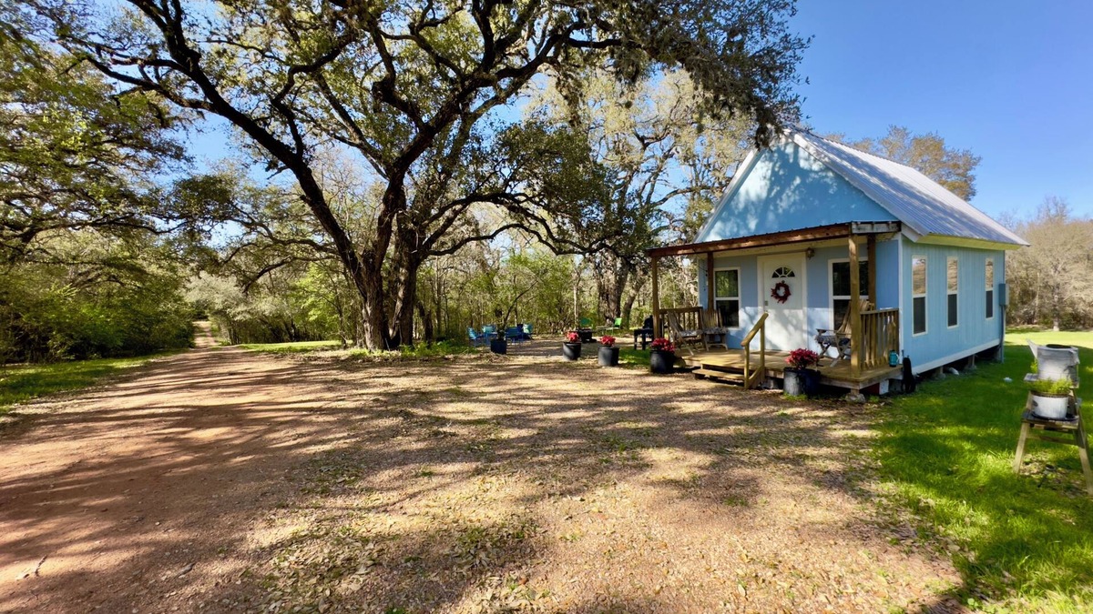 Round Top Cottage | Peace of the Country