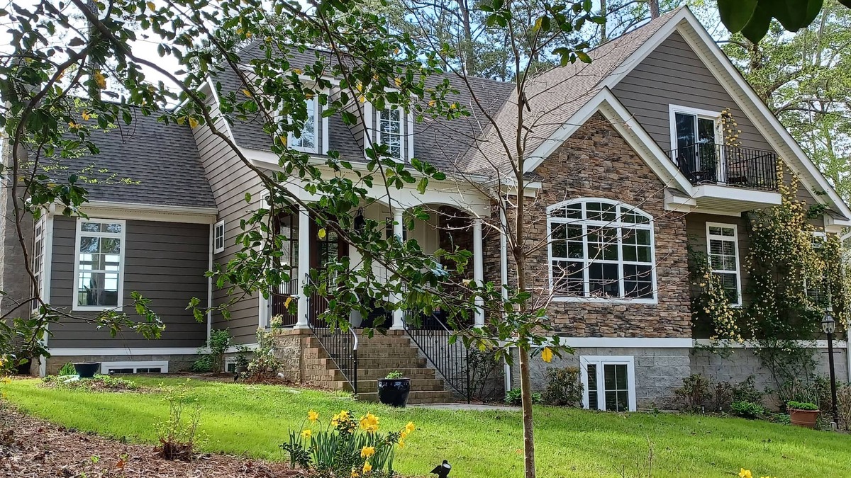 Carrollton House | Peace on the Brewers River.