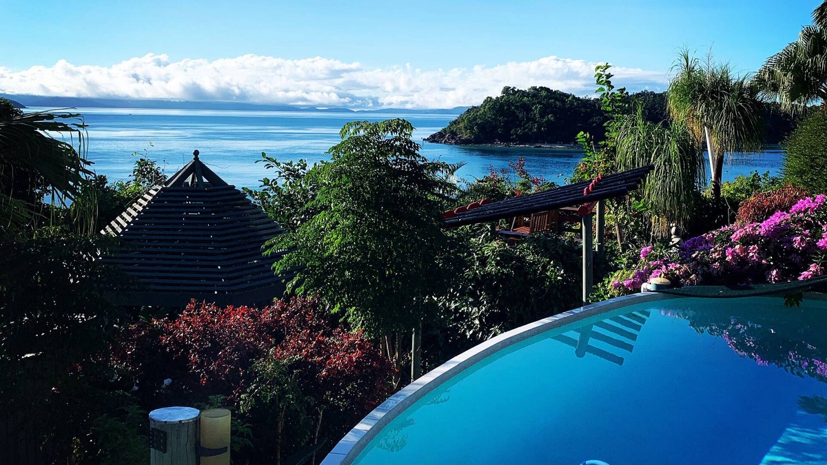 Shute Harbour Apartment | 🏝Peace On The Passage 🏝Romantic Getaway🏝Ocean Views 🏝