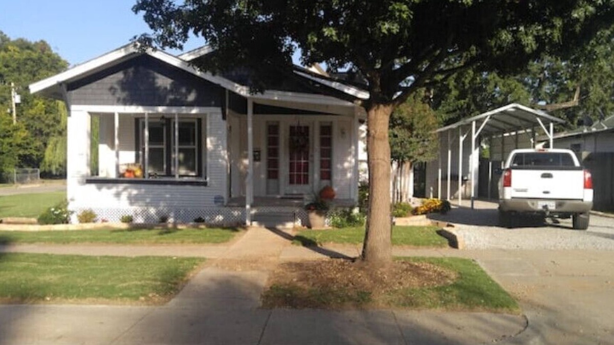 El Reno House | Peaceful 1930 One Bedroom Bungalow