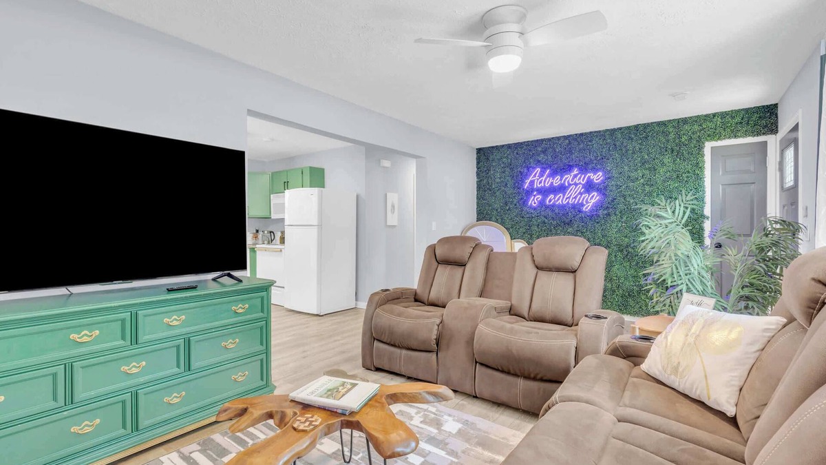 Parker House | Peaceful 2BR | King Bed | Near DT Greenville