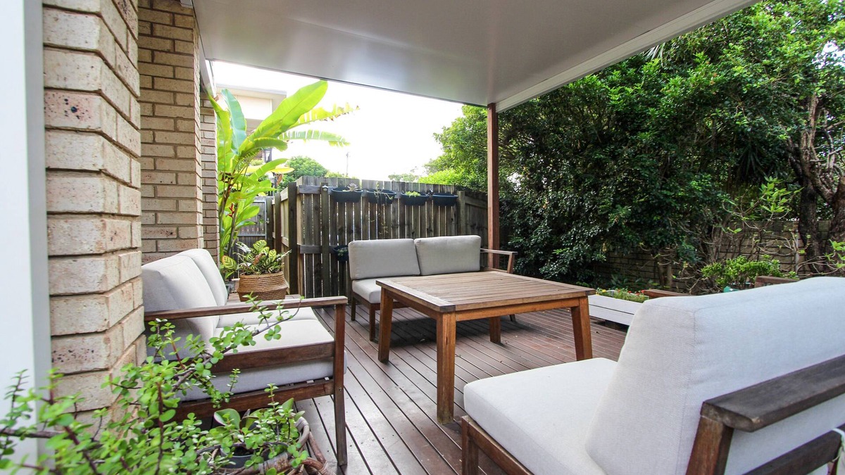 Nundah Apartment | Peaceful 2BR Walk to Cafes Near Airport & CBD