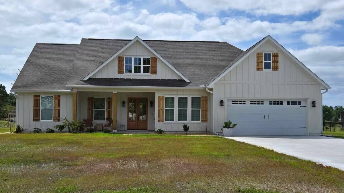 Kingsland House | Peaceful 3-bed, 3 bath house with AC in charming Kingsland