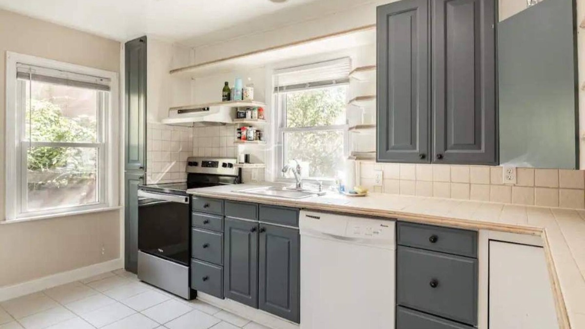 Milford Apartment | Peaceful 3BR home; 5 min walk to downtown Milford!