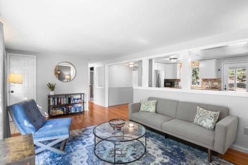 Bellaire House | Peaceful 4-bed getaway across from Clam Lake
