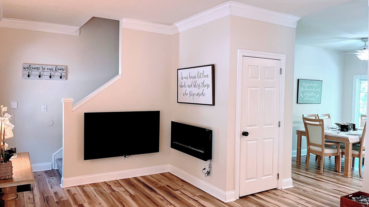 Tellico Village House | Peaceful 4BR House Nestled in Tellico Village! Hot Tub, King Beds, Dog Friendly!