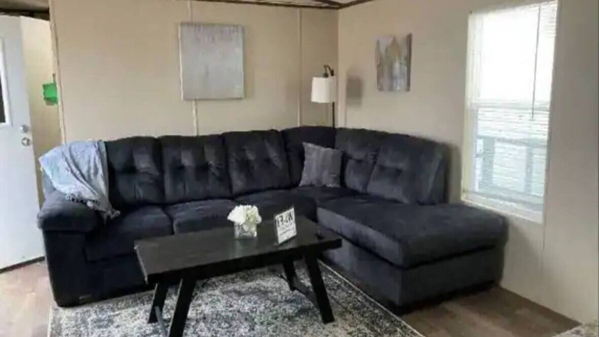Albany House | Peaceful Albany Getaway Close to Muncie & BSU