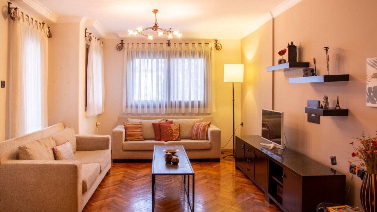 Karsiyaka Apartment | Peaceful and Comfy Flat Near Sea in Karsiyaka