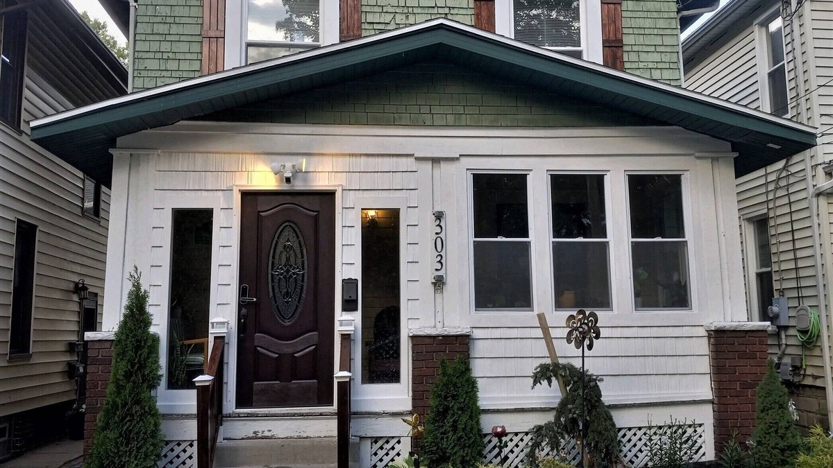 Erie House | Peaceful and family friendly 3 blocks from bay - No locals Please