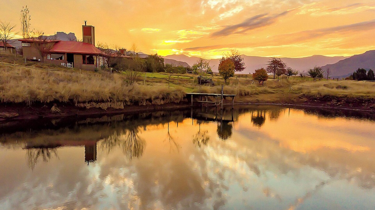 Kwa Sani Cottage | Peaceful and Private country cottage with expansive berg views
