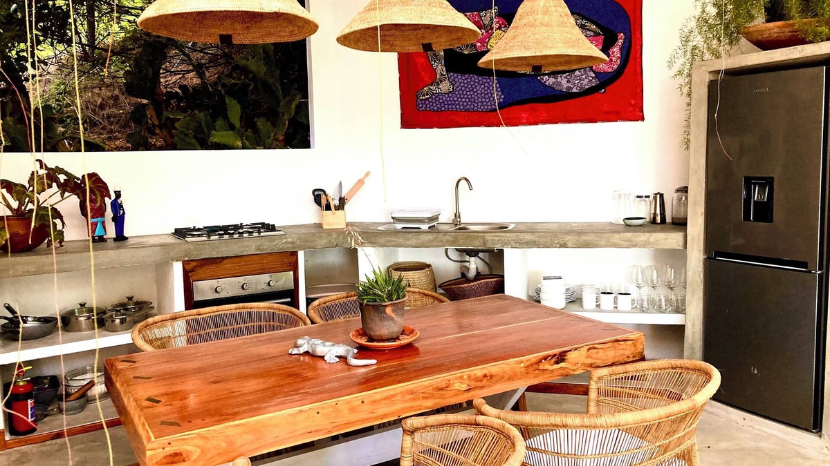 Tofinho Villa | Peaceful and secluded beach house with a private tropical garden