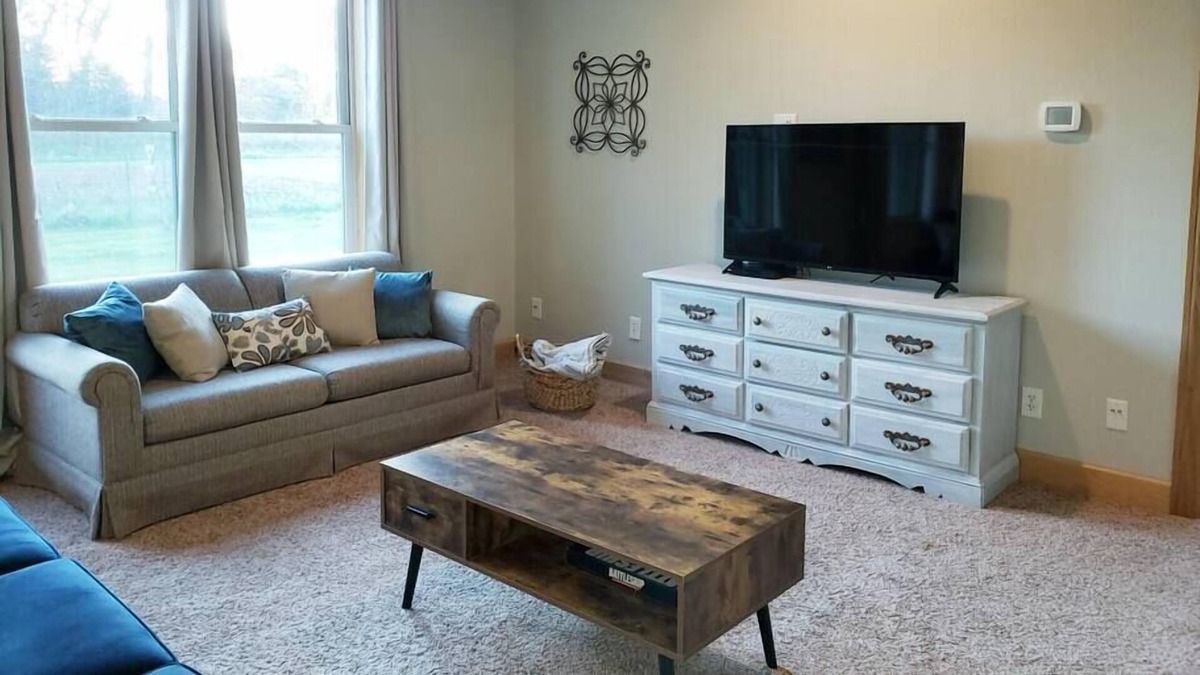 Middlebury Apartment | ⭐ Peaceful apt in the country-close to Shipshewana