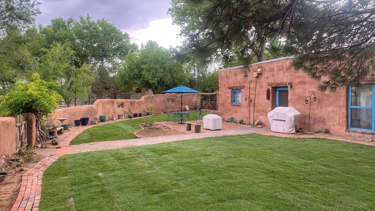 Corrales House | Peaceful artisan adobe with view of the Sandias