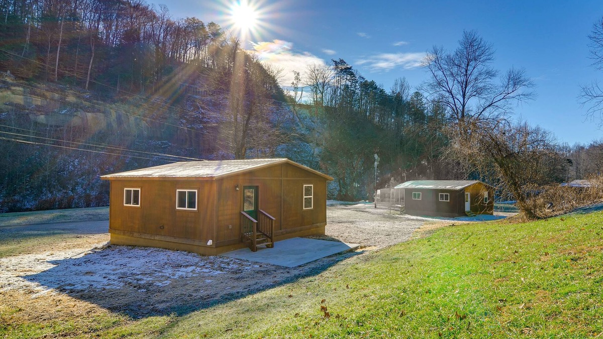 Beattyville Cabin | Peaceful Beattyville Cabin Near Red River Gorge!