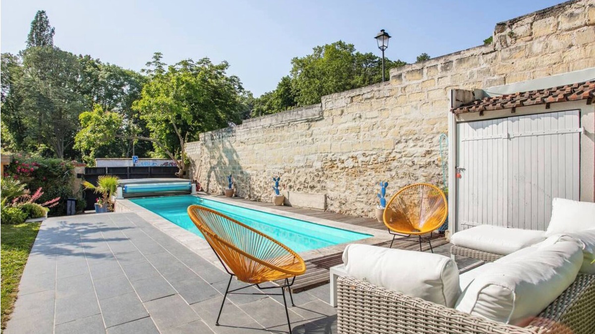 Maisons-Laffitte House | Peaceful blue paradise 20 minutes from the center of Paris