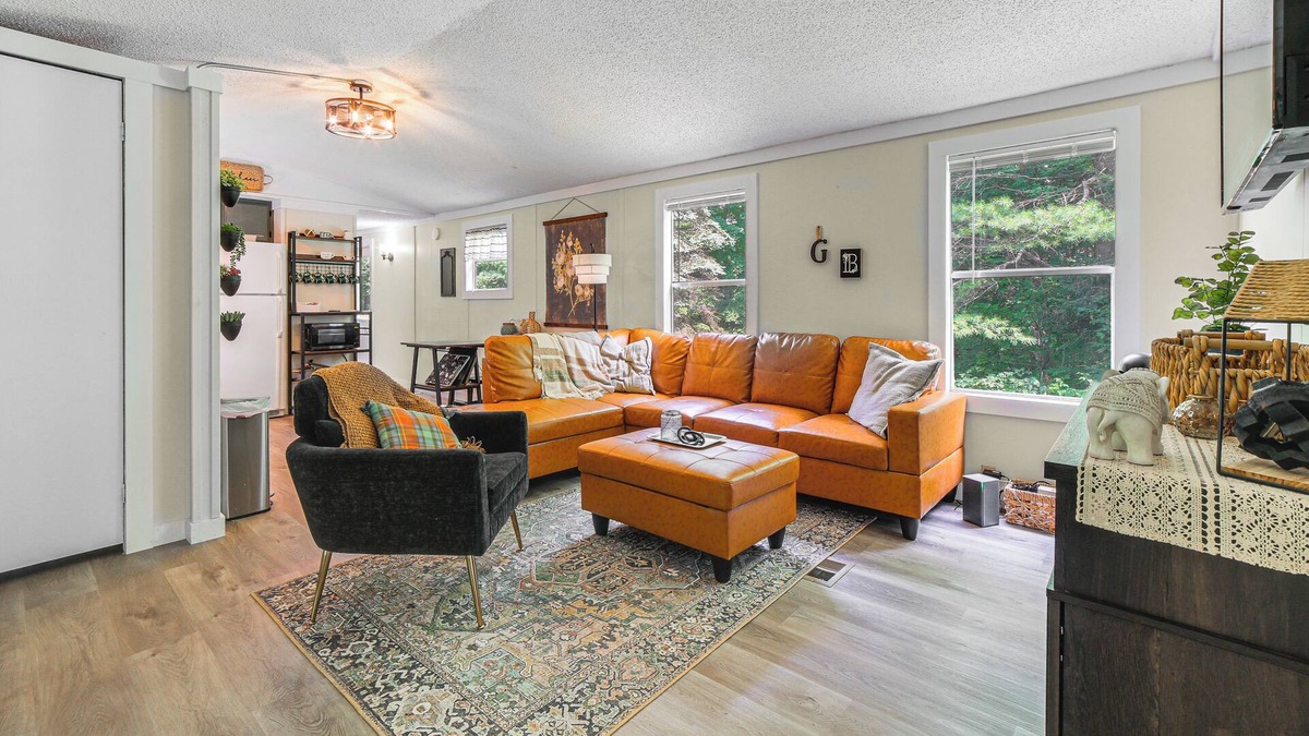 Chester House | Peaceful Brookside Getaway ~10 Mi to Okemo Slopes!