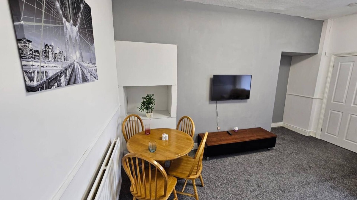 Newcastle-upon-Tyne Apartment | Peaceful cosy stay at the heart of the city