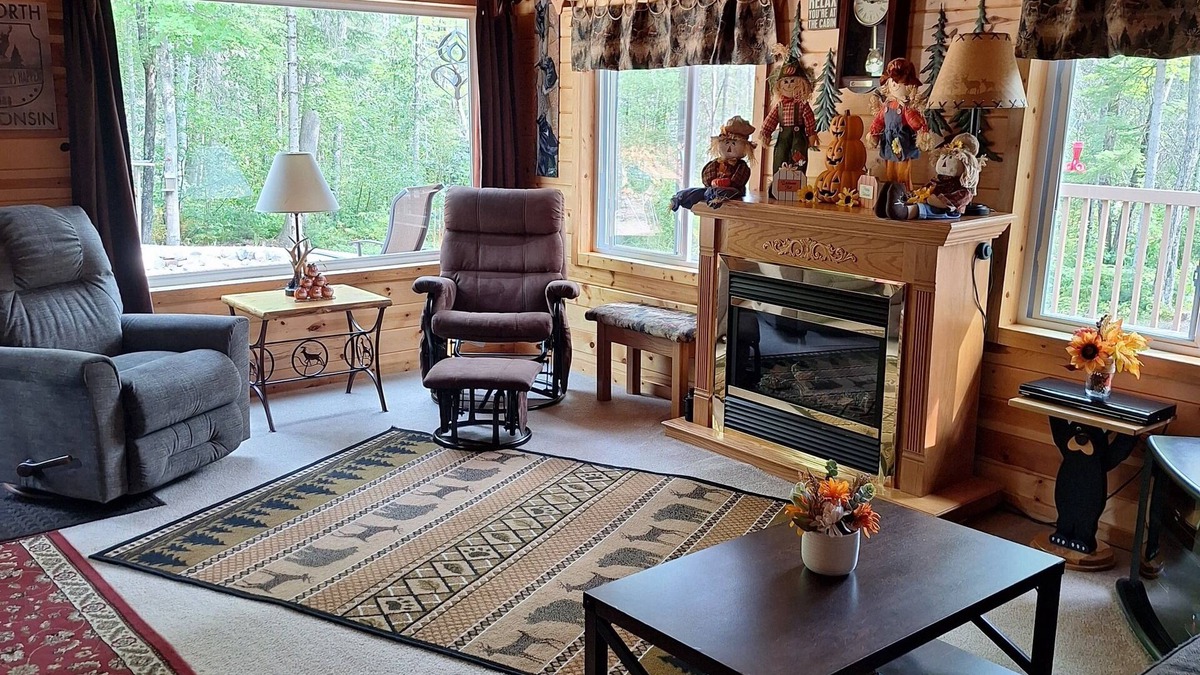 Pembine Cabin | Peaceful cabin in the woods. Well maintained. Trail access. Air cond.nnnnnnn n