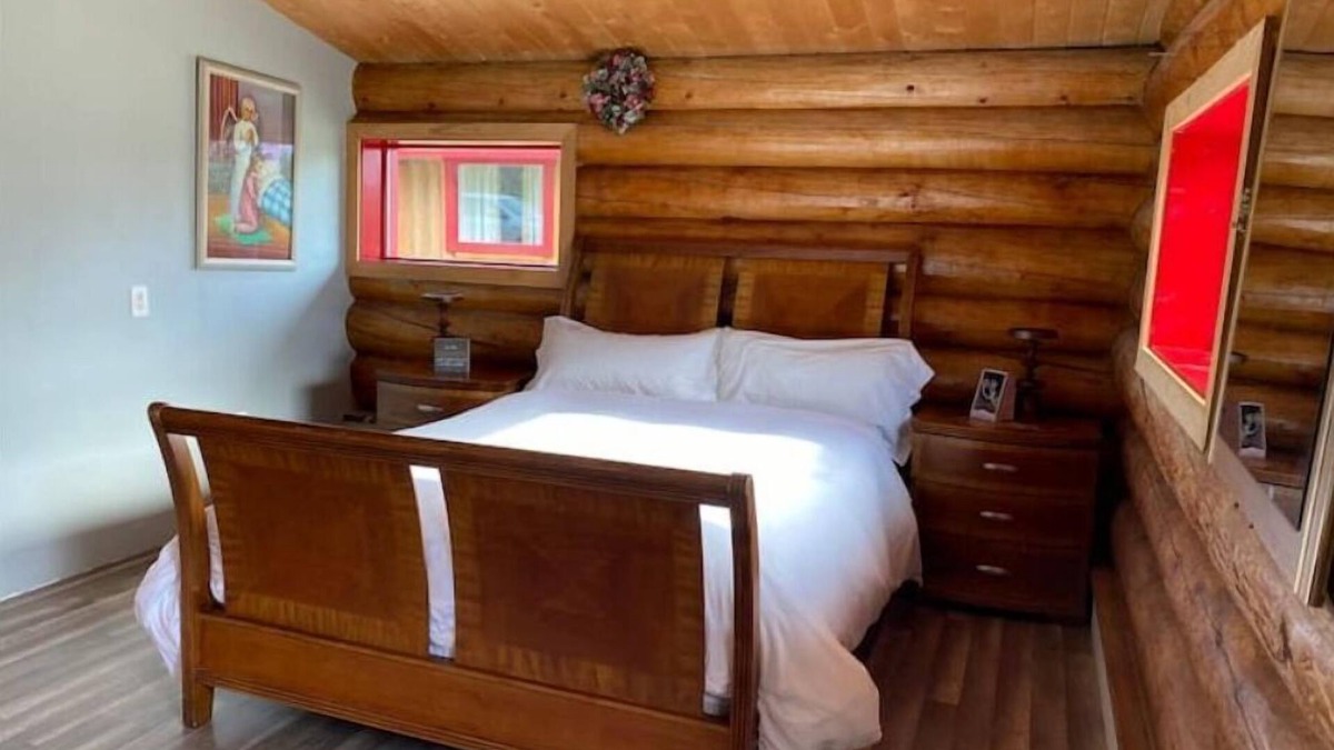 Delta Junction Cabin | Peaceful cabin on gravel pits