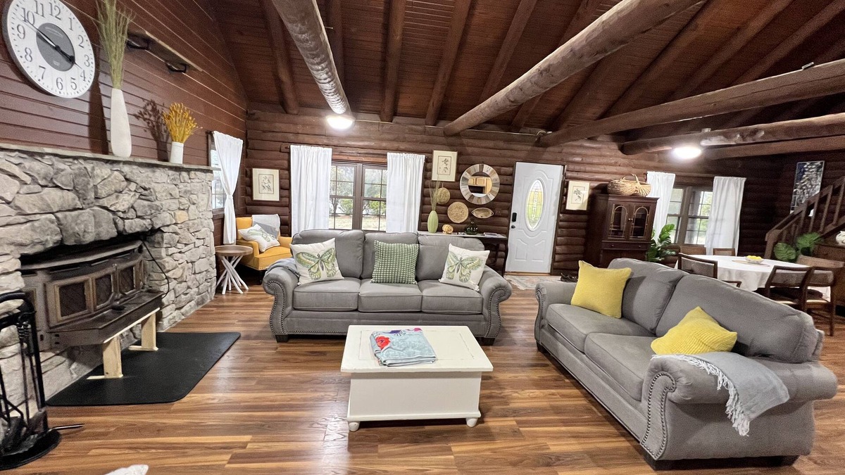 New Lisbon Cabin | Peaceful cabin on 10 acres w/pond - close to Prairie Creek Reservoir