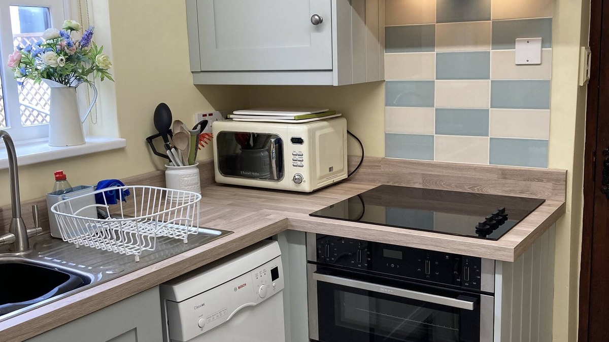 Burythorpe Cottage | Peaceful & Cosy One Bedroom Cottage For Two People In Malton/Pickering Area