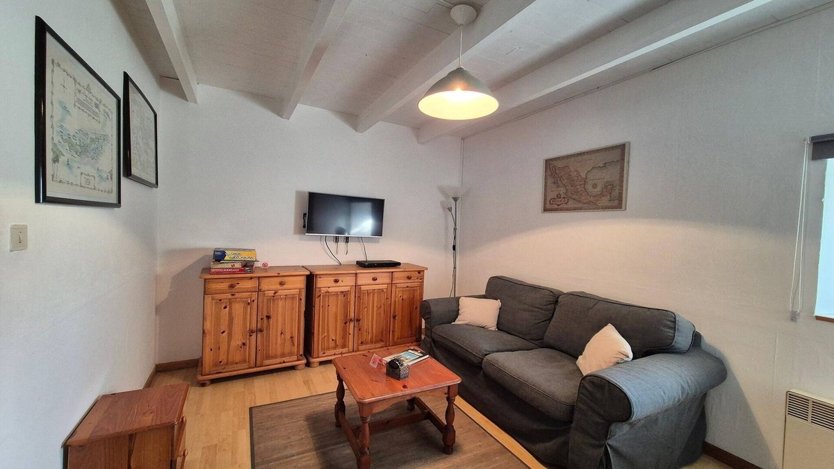 Mael-Carhaix Cottage | Peaceful Cottage in Brittany