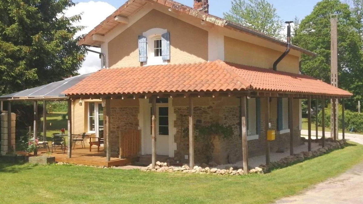 Rancon Cottage | Peaceful cottage in the heart of the Limousin countryside
