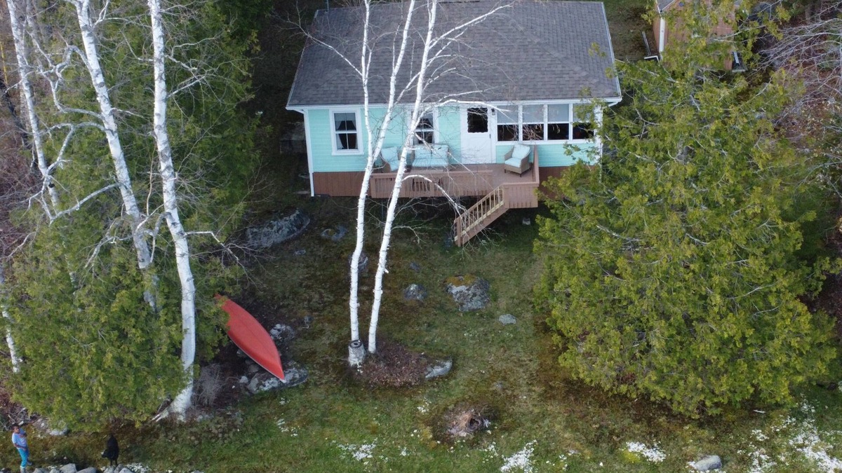 Concord Cottage | Peaceful Cottage - Relax, Kayak, Swim
