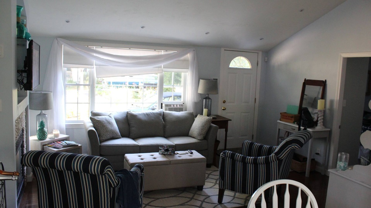 East Falmouth House | Peaceful Cottage with relaxing vibe in family friendly neighborhood